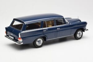Mercedes 200 Universal W115 Modra Norev 1:18 183599 Kovina – slika 3 od 8