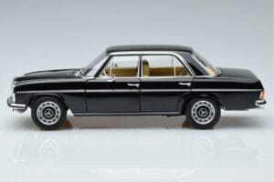 Mercedes 200 W115 Omejena Izdaja Norev 1:18 183775 Kovina – slika 5 od 8