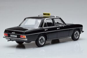 Mercedes 200 W115 Taxi Norev 1:18 183776 Kovina – slika 3 od 7