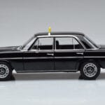 Mercedes 200 W115 Taxi Norev 1:18 183776 Kovina - image 4 of 7