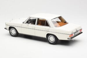 Mercedes 200 W115 Bel Norev 1:18 183770 Kovina – slika 7 od 8