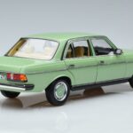 Mercedes 200 W123 Zelen Norev 1:18 183796 Kovina - image 3 of 7
