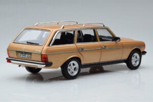 Mercedes 200T S123 AMG Package Bež Norev 1:18 183739 Kovina – slika 3 od 9