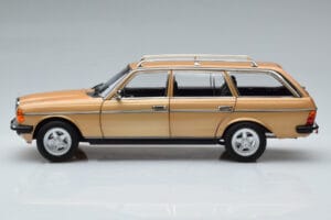 Mercedes 200T S123 AMG Package Bež Norev 1:18 183739 Kovina – slika 5 od 9