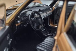 Mercedes 200T S123 Bež Norev 1:18 183738 Kovina – slika 8 od 9