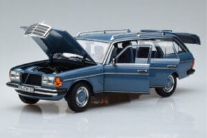 Mercedes 200T S123 Modra Norev 1:18 183737 Kovina – slika 2 od 7