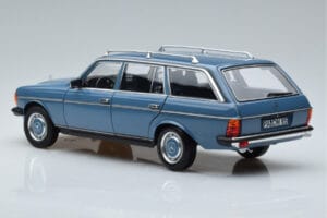 Mercedes 200T S123 Modra Norev 1:18 183737 Kovina – slika 6 od 7