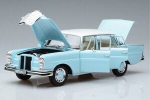 Mercedes 220 S W111 Moder Norev 1:18 183920 Kovina – slika 2 od 7