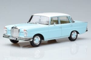 Mercedes 220 S W111 Moder Norev 1:18 183920 Kovina