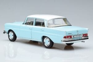 Mercedes 220 S W111 Moder Norev 1:18 183920 Kovina – slika 6 od 7