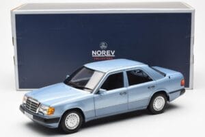 Mercedes 230E W124 Svetlo Modra Metallic Norev 1:18 183945 Kovina – slika 8 od 8