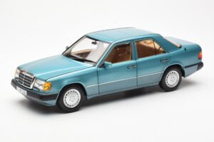 Mercedes 230E W124 Beryl Metallic Dealerska Izdaja Norev 1:18