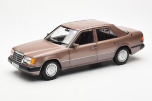 Mercedes 230E W124 Rosewood Metallic Dealerska Izdaja Norev 1:18