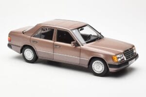 Mercedes 230E W124 Rosewood Metallic Dealerska Izdaja Norev 1:18 B66040697 Kovina – slika 6 od 8