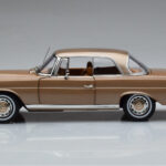 Mercedes 250 SE Coupe W111 Zlata Metalik Norev 1:18 - image 4 of 7