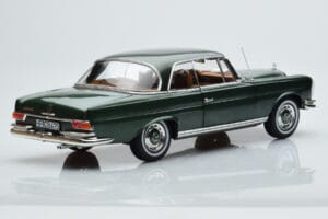 Mercedes 250 SE Coupe W111 Zelena Metalik Omejena Izdaja Norev 1:18 183764 Kovina – slika 3 od 7