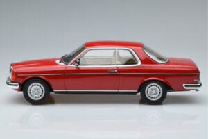 Mercedes 280 CE C123 Rdeč Otto 1:18 OT145 Smola – slika 3 od 6