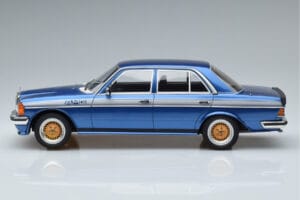 Mercedes 280 E AMG W123 Modra Otto 1:18 OT221 Smola – slika 3 od 6