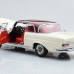 Mercedes 280 SE W108 Bela AUTOart 1:18 - image 3 of 8