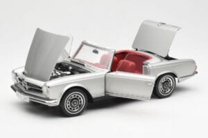 Mercedes 280 SL W113 Pagoda Srebrna Schuco 1:18 450035000 Kovina – slika 2 od 8