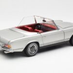Mercedes 280 SL W113 Pagoda Srebrna Schuco 1:18 - image 3 of 8
