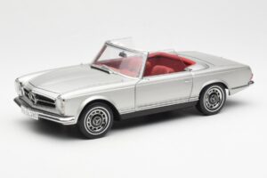 Mercedes 280 SL W113 Pagoda Srebrna Schuco 1:18