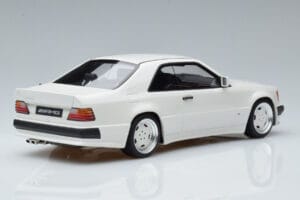Mercedes 300 CE C124 AMG The Hammer Arctic Bel Otto 1:18 B66040639 Smola – slika 2 od 6