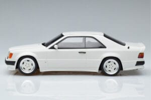 Mercedes 300 CE C124 AMG The Hammer Arctic Bel Otto 1:18 B66040639 Smola – slika 3 od 6