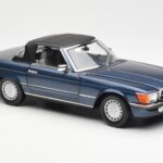 Mercedes 300 SL R107 Pomorska Modra Norev 1:18 - image 6 of 8