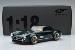 Mercedes 300 SL Speedster Hard Top By S-Klub Zelen GT Spirit 1:18 GT872 Smola – slika 6 od 6