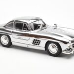Mercedes 300 SL W198 Krom Minichamps 1:18 - image 6 of 8