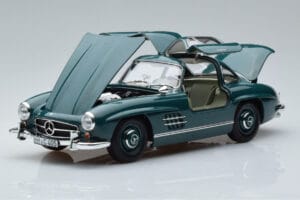 Mercedes 300 SL W198 Gullwing Zelen Norev 1:18 183851 Kovina – slika 2 od 7