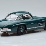 Mercedes 300 SL W198 Gullwing Zelen Norev 1:18 - image 3 of 7