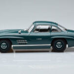 Mercedes 300 SL W198 Gullwing Zelen Norev 1:18 - image 4 of 7