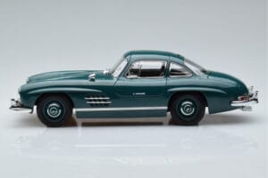 Mercedes 300 SL W198 Gullwing Zelen Norev 1:18 183851 Kovina – slika 4 od 7