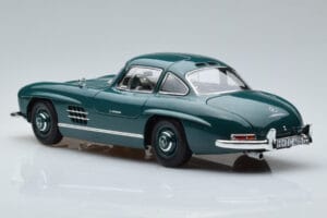 Mercedes 300 SL W198 Gullwing Zelen Norev 1:18 183851 Kovina – slika 6 od 7