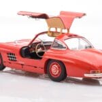 Mercedes 300 SL W198 Gullwing Rdeč Minichamps 1:18 - image 5 of 8