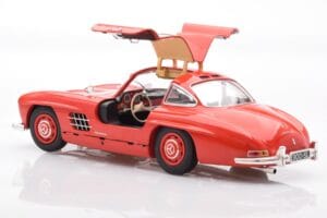 Mercedes 300 SL W198 Gullwing Rdeč Minichamps 1:18 110037211 Kovina – slika 5 od 8