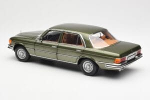 Mercedes 450SEL 6.9 W116 Zelena Metalik Norev 1:18 183455 Kovina – slika 7 od 8