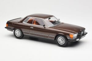 Mercedes 500 SLC C107 Rjav KK-Scale 1:18 180851 Kovina – slika 4 od 6
