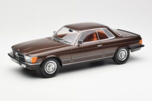 Mercedes 500 SLC C107 Rjav KK-Scale 1:18