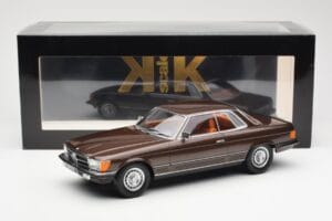 Mercedes 500 SLC C107 Rjav KK-Scale 1:18 180851 Kovina – slika 6 od 6