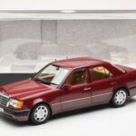Mercedes 500E W124 Rdeč Metallic Dealerska Izdaja Norev 1:18 - image 8 of 8
