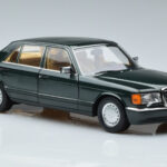 Mercedes 560 SEL W126 Temno Zelena Metalik Norev 1:18 - image 5 of 7