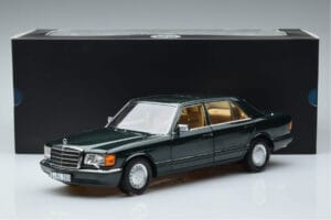 Mercedes 560 SEL W126 Temno Zelena Metalik Norev 1:18 B66040682 Kovina – slika 7 od 7