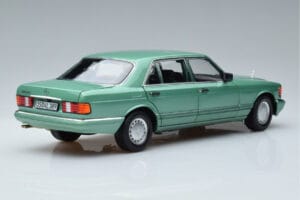 Mercedes 560 SEL W126 Svetlo Zelena Norev 1:18 183469 Kovina – slika 3 od 7