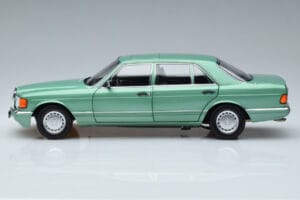 Mercedes 560 SEL W126 Svetlo Zelena Norev 1:18 183469 Kovina – slika 4 od 7