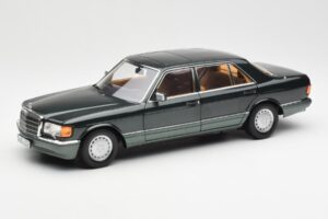 Mercedes 560 SEL W126 Night Zelen Metalik Dealer Edition Norev 1:18