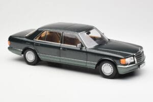 Mercedes 560 SEL W126 Night Zelen Metalik Dealer Edition Norev 1:18 B66040626 Kovina – slika 6 od 8