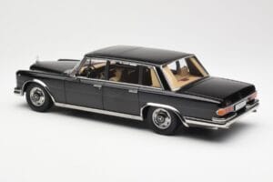 Mercedes 600 SWB W100 Črn KK-Scale 1:18 180601 Kovina – slika 5 od 6